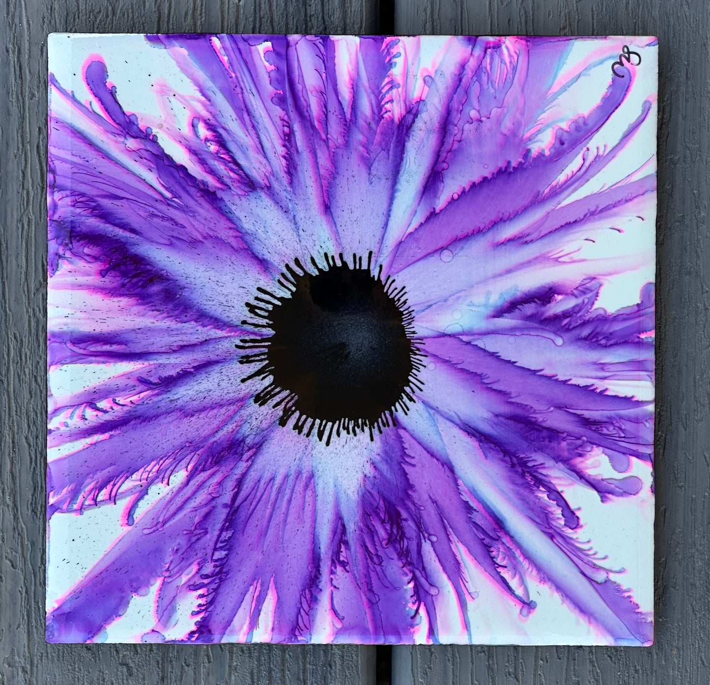 Handpainted Hotplate ~ Flower