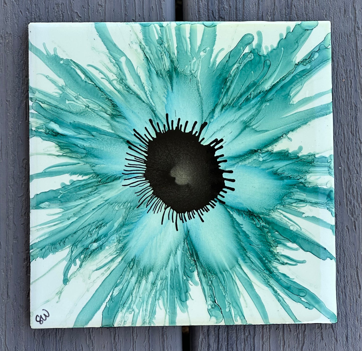 Handpainted Hotplate ~ Flower